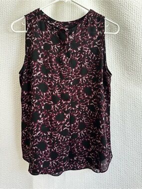 LOFT Petite Sleeveless Floral Blouse Burgundy Black Top MP Medium Women’s